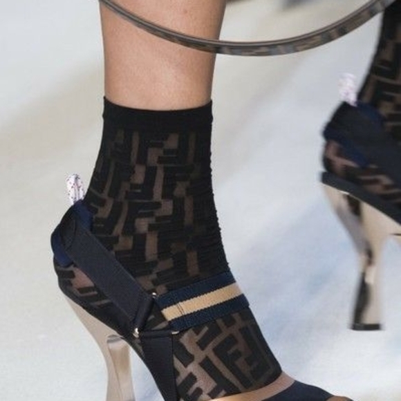 Chic Black Fendi Women´s Socks